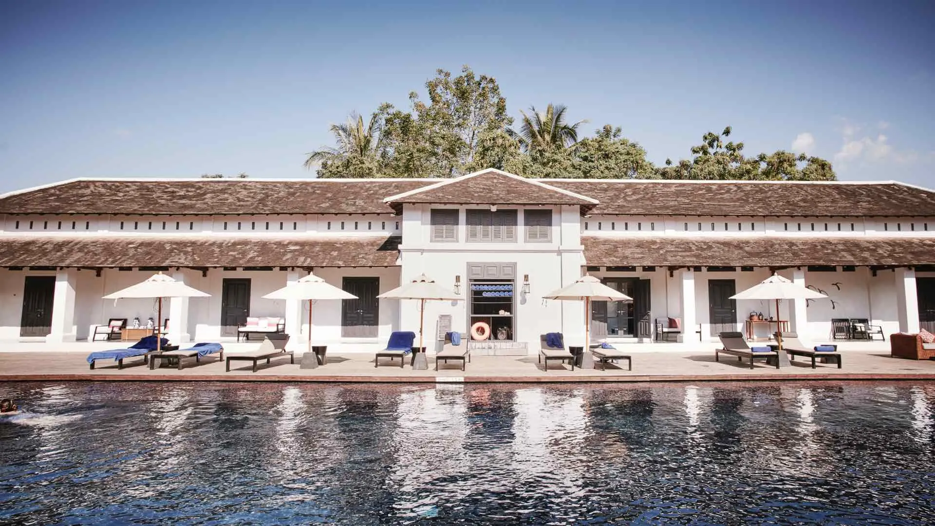 luang prabang hotels - sofitel luang prabang zwembad