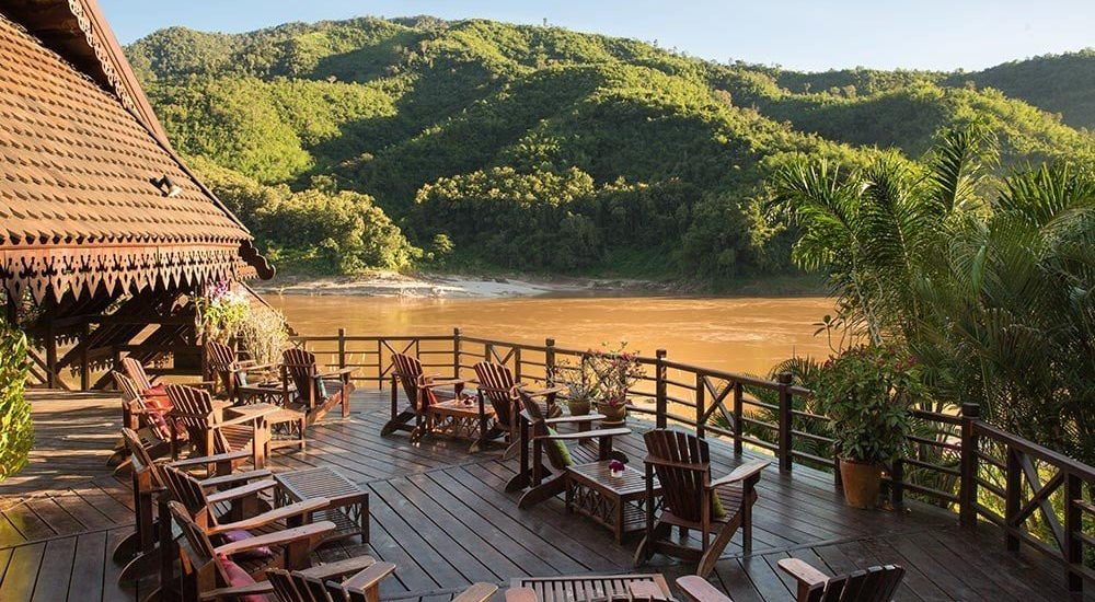 Laos Mekong Luangsay restaurant