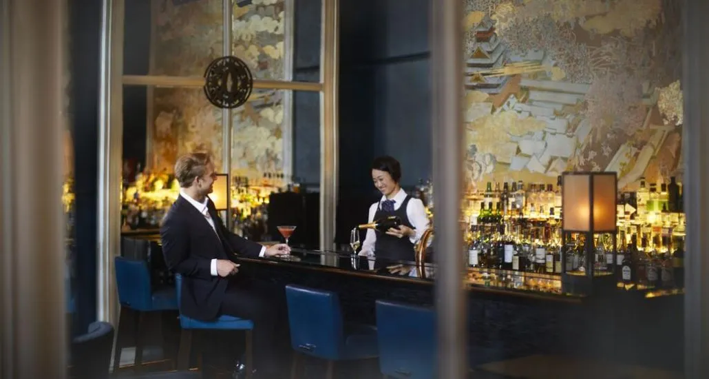 Luxe reis japan osaka bar