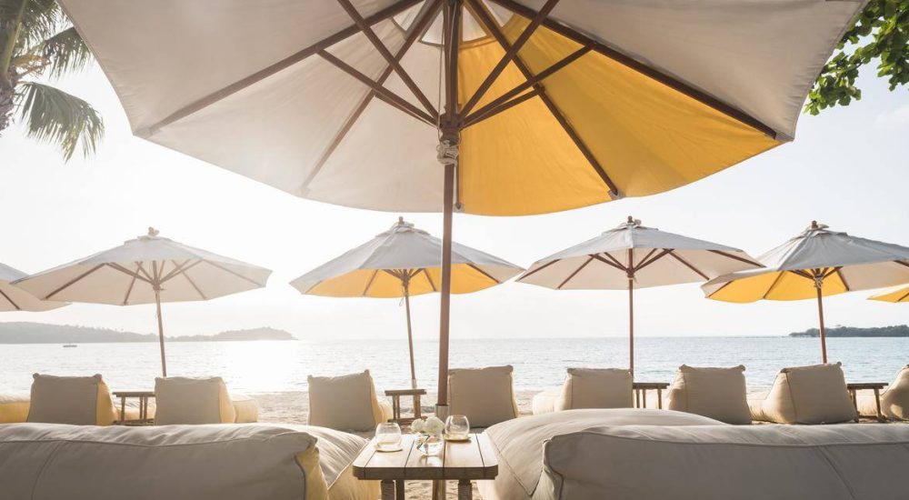 Thailand Reizen huwelijksreis Samui Chaweng strandbedden