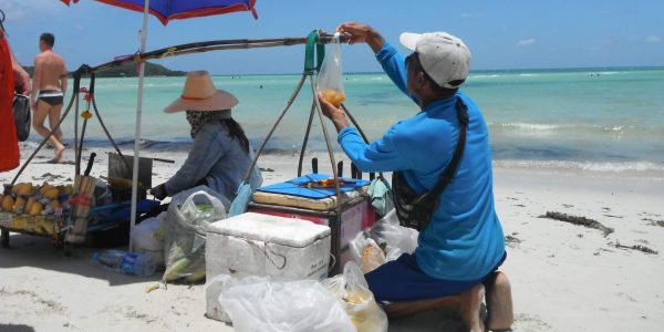 Thailand Vakantie Koh Samui strand verkoop
