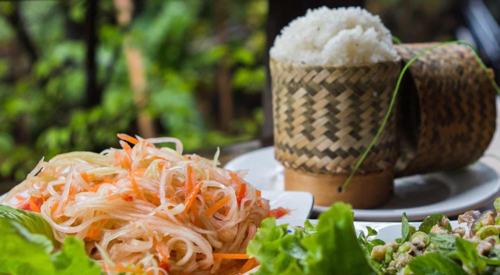 laos cruise mekong luangsay lokale lunch